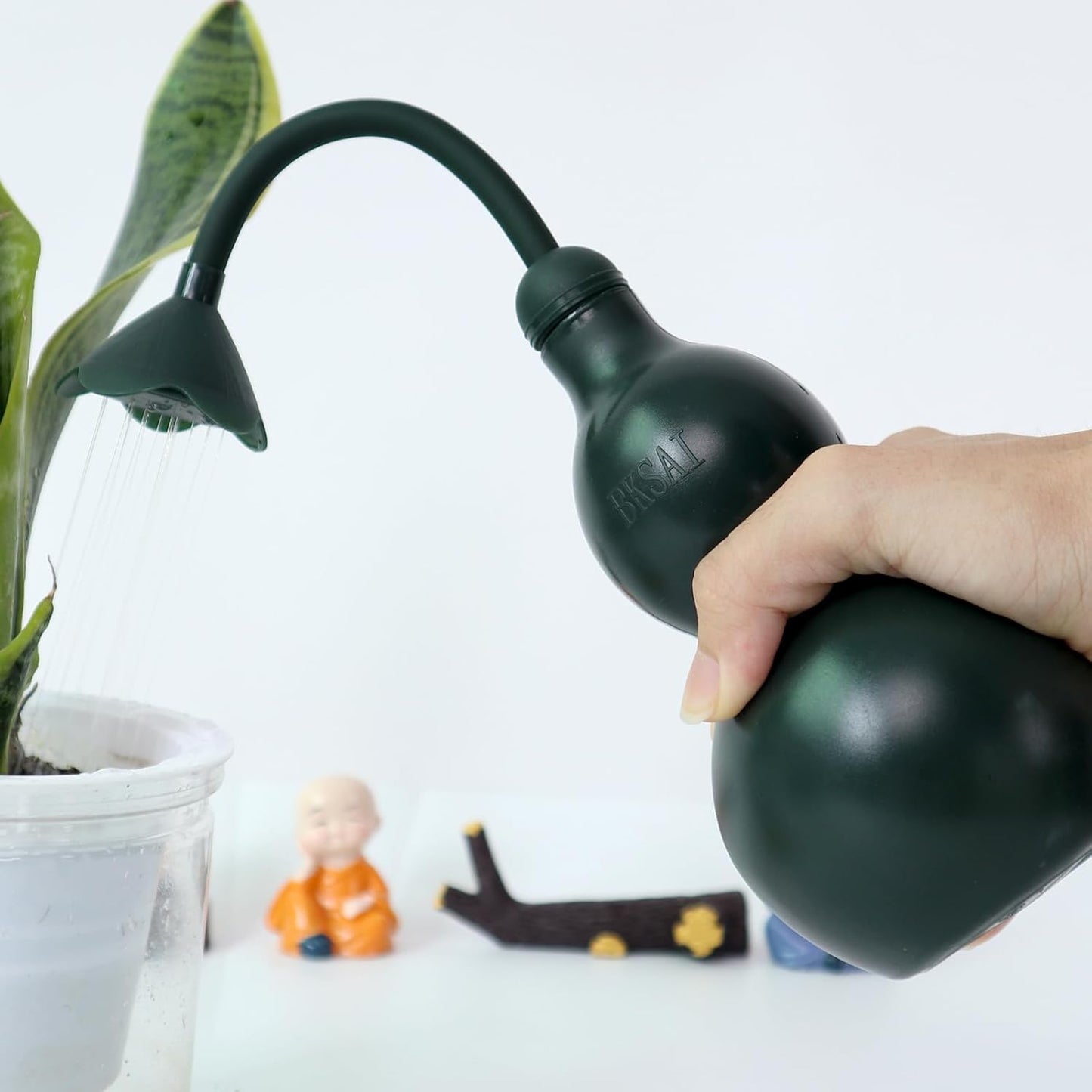 Squeeze Bottles for Plants, 11oz Small Watering Can for Succulent, Muti-Function Squirt Bottle for Seedling Watering, Wash, Tattoo, Dark Green